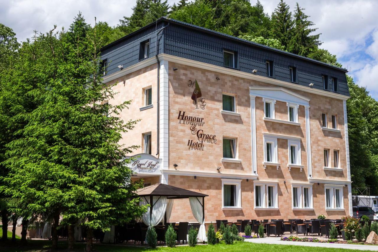 Honour And Grace Hotel Jáchymov Exteriör bild
